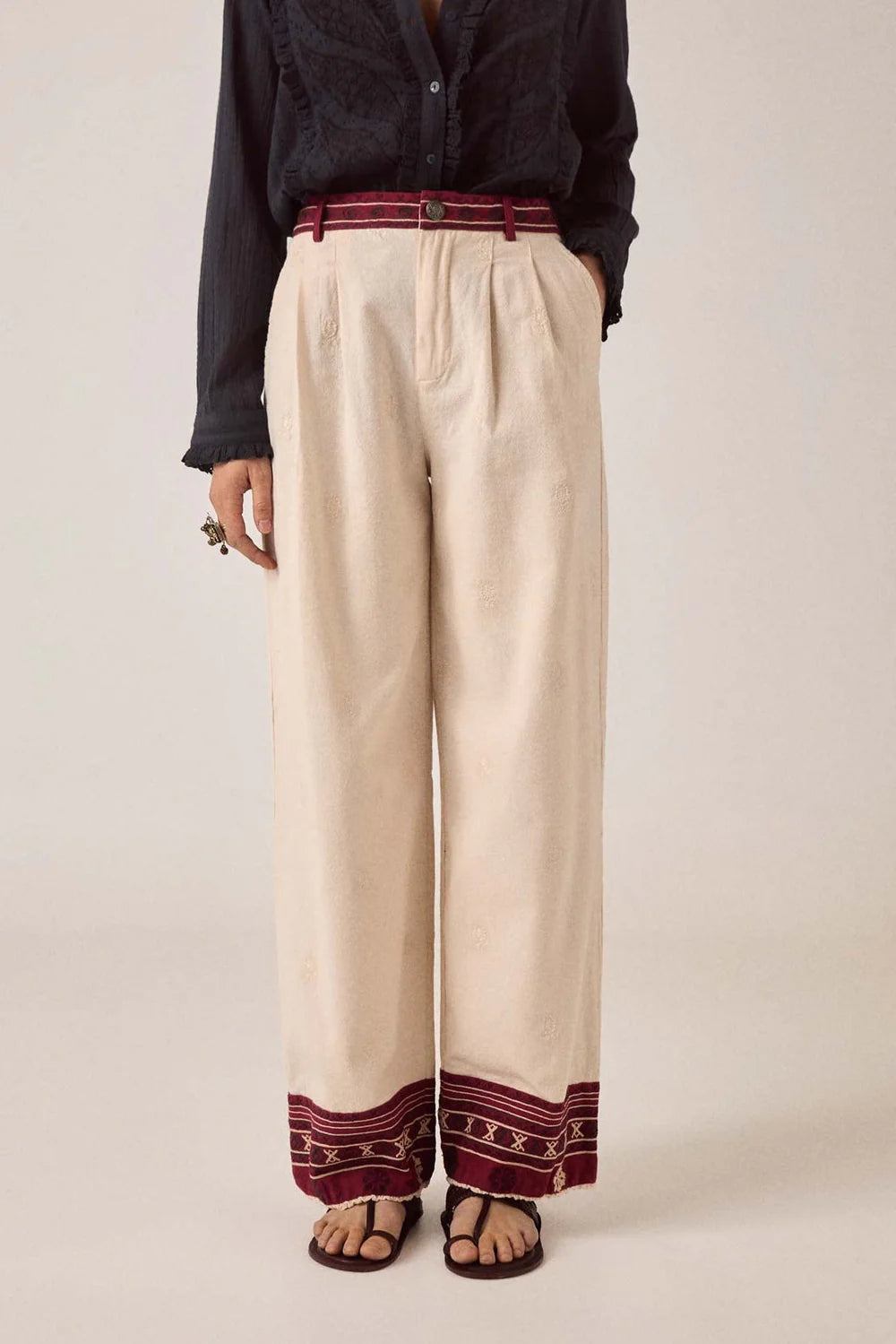 MAISON HOTEL Pantalone