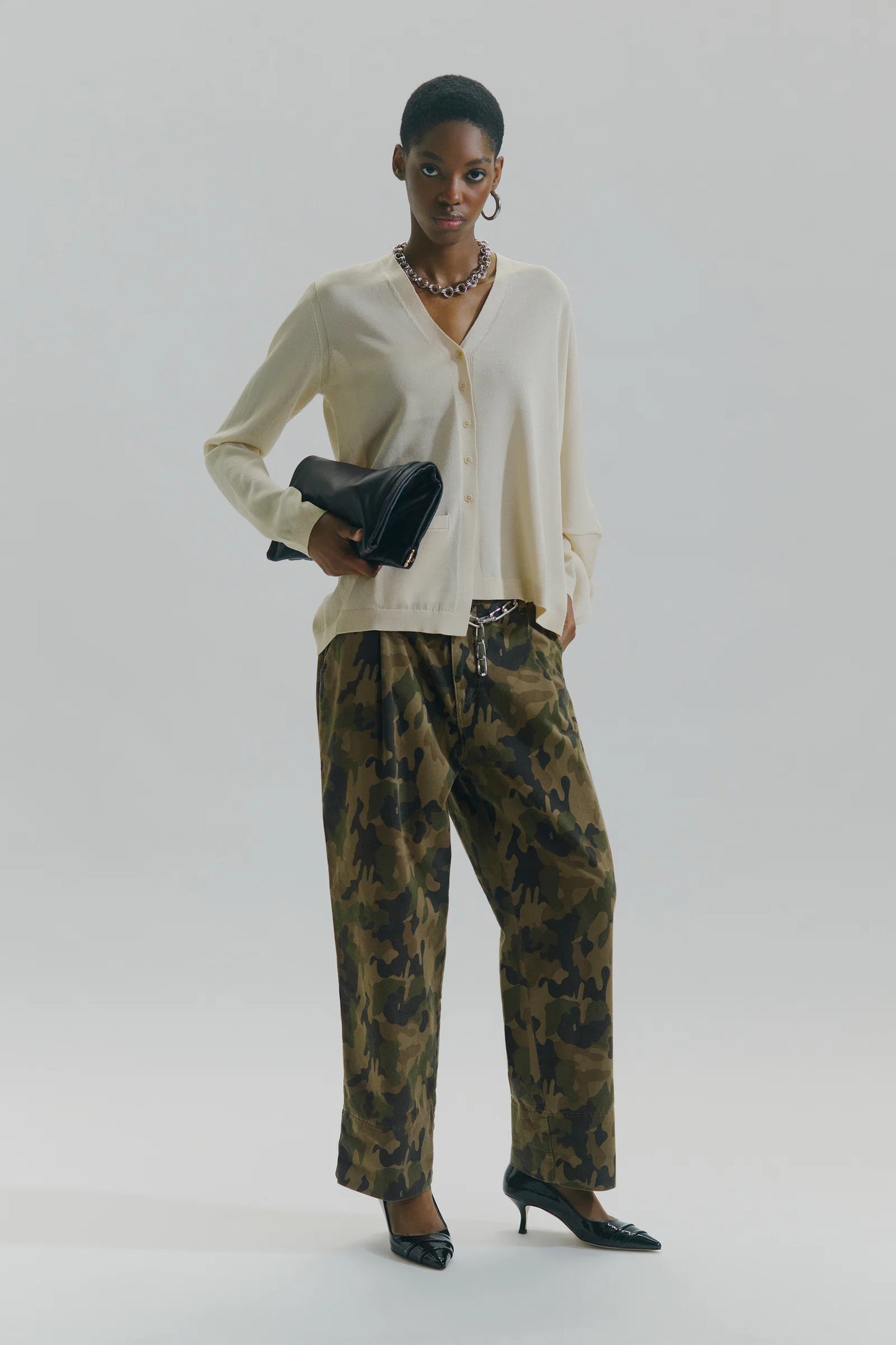 CIRCUS HOTEL Camo pant